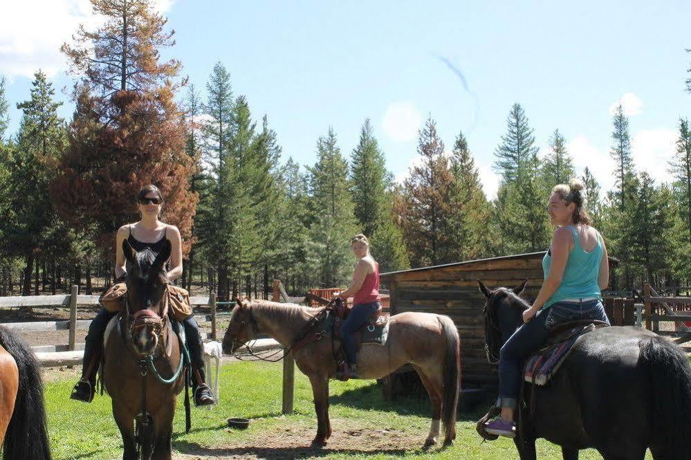 Dream Haven Guest Ranch Hotel Marion Екстериор снимка
