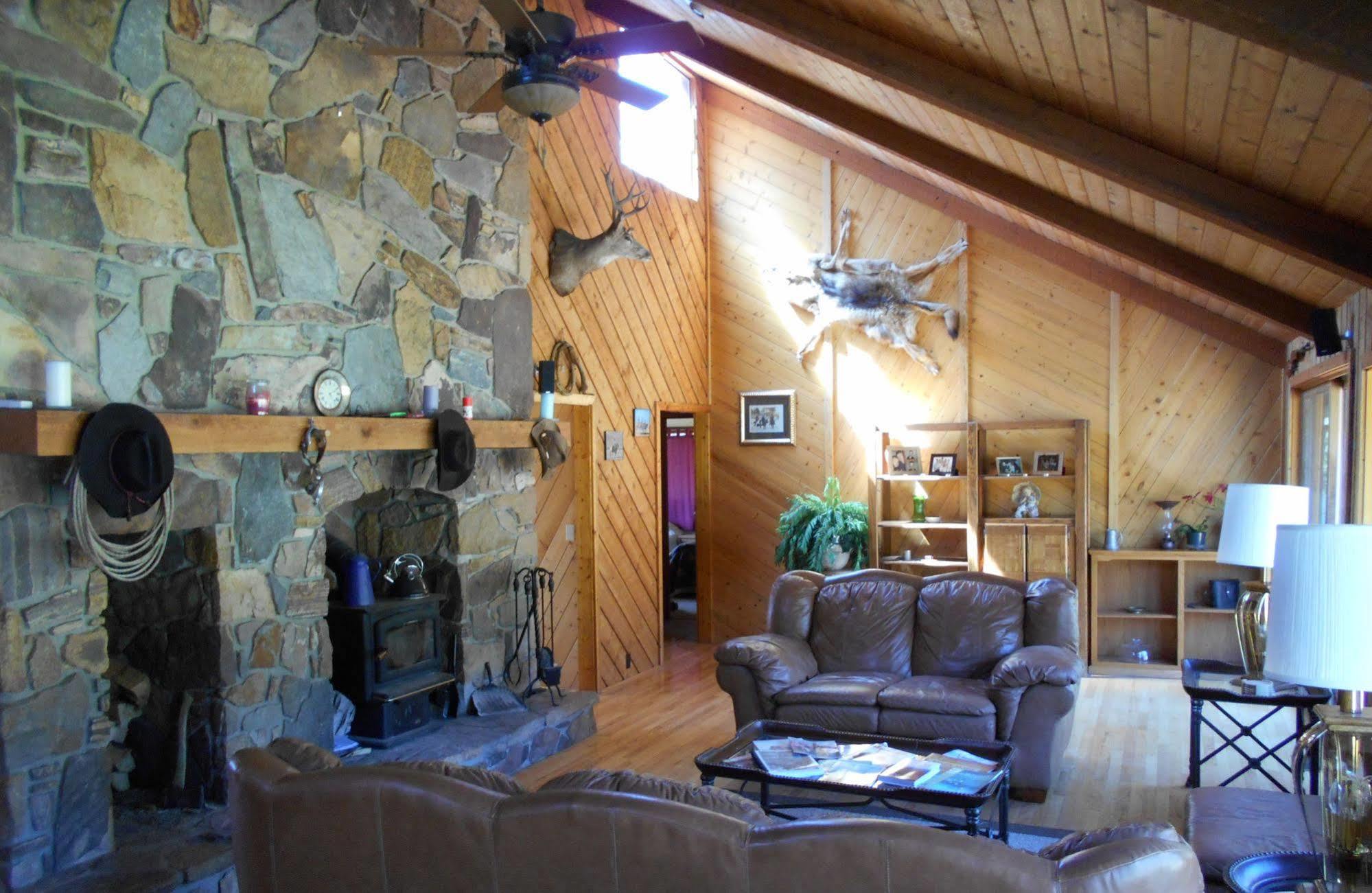 Dream Haven Guest Ranch Hotel Marion Екстериор снимка